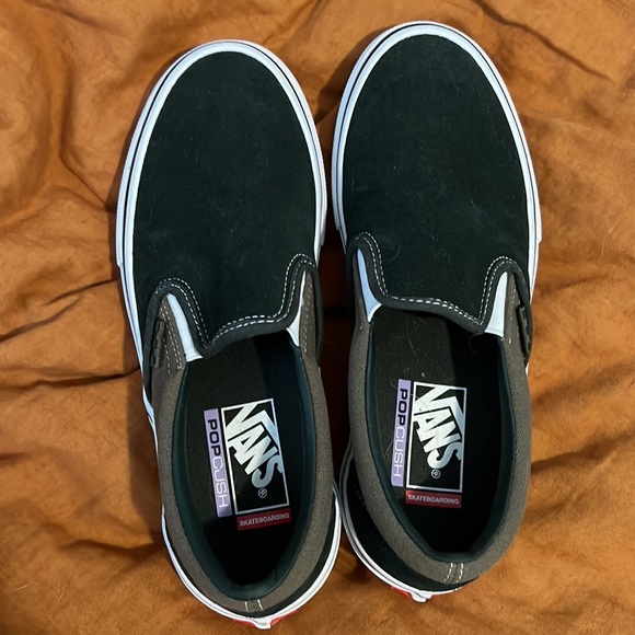 Green suede slip on vans - Picture 3 of 4